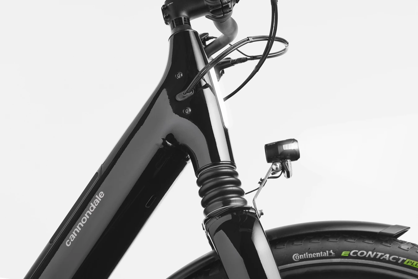 Mavaro 3 Low StepThru - Black