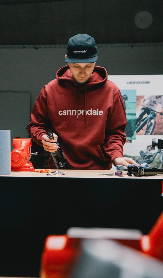 Cannondale Hoodie Logo - Burgundy